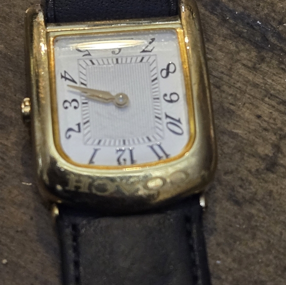 Coach Gold and Black Watch - Picture 3 of 8